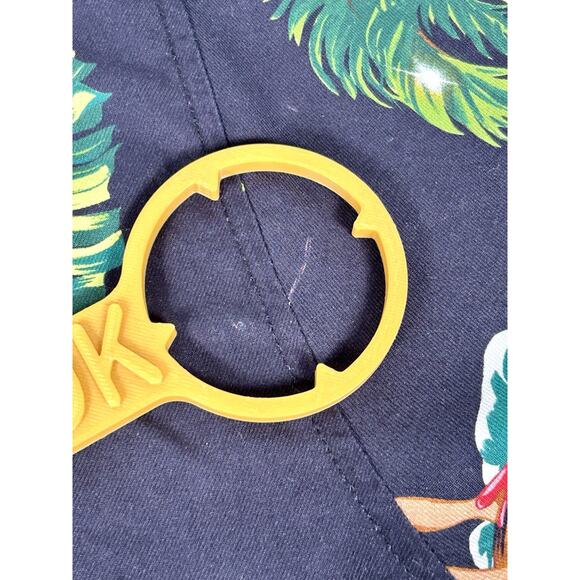 Tommy Bahama Shirt Men's 2XL Hawaiian Santa Print AOP Surfer Silk Camp Holiday - Picture 15 of 15